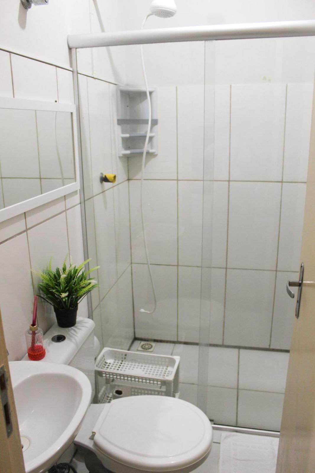 Kitnet Moderna, Confortavel , Climatizada E Linda 7A Montes Claros Buitenkant foto